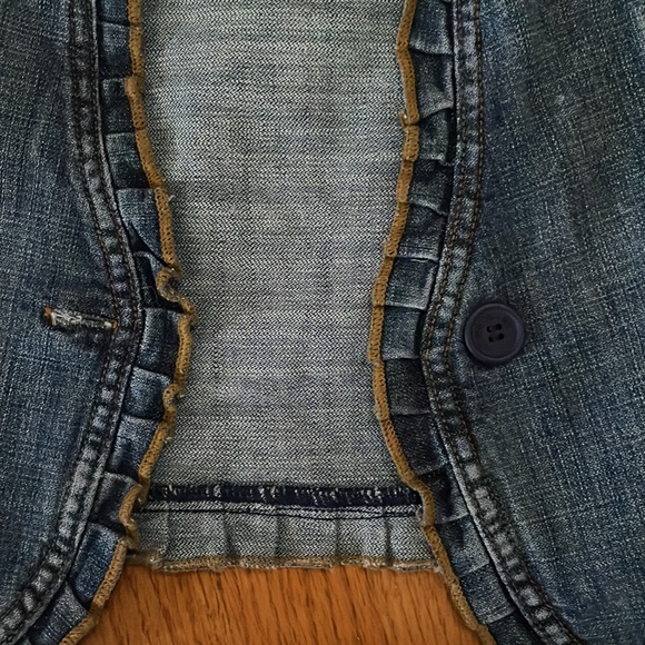 UB Jeans Cropped bolero denim jean jacket with ruffle trim - Picture 3 of 6